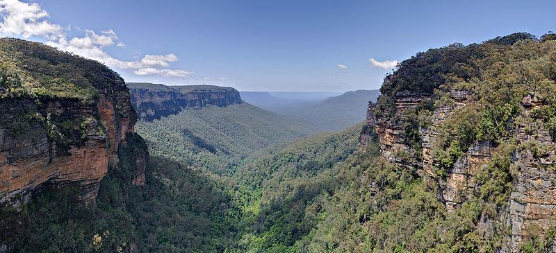 800px-jamison_valley_blue_mountains_australia_-_nov_2008.jpg