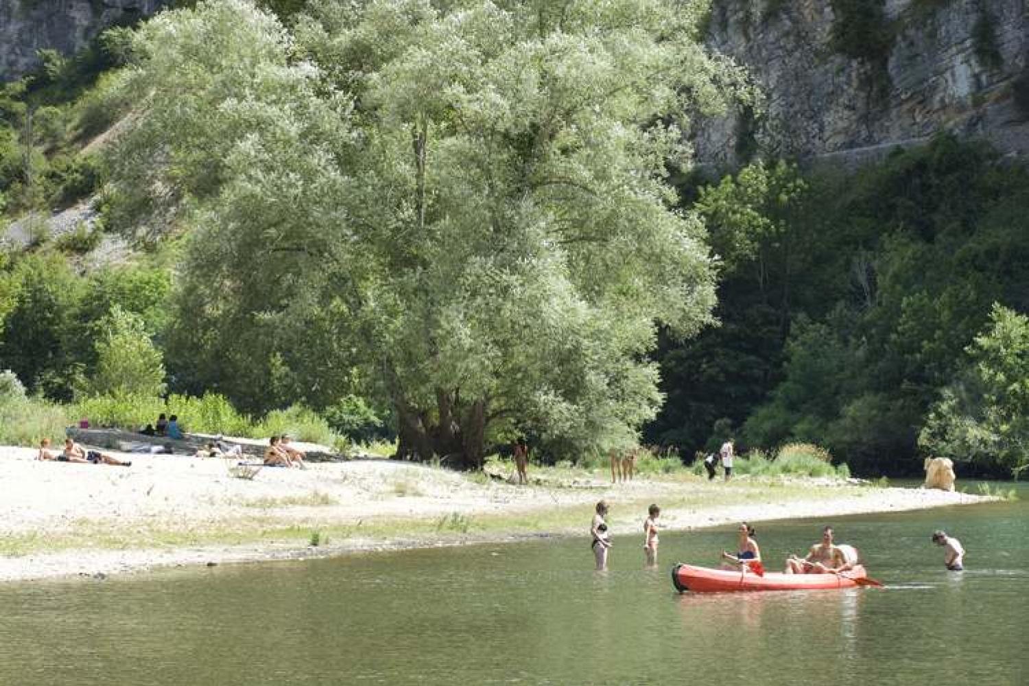 blajoux_-_animations_-_canor_sur_le_tarn_-_plage_-_baignade_.jpg